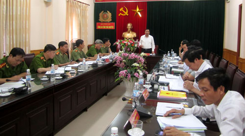 Tăng cường bồi dưỡng, giáo dục chính trị, tư tưởng cho cán bộ, chiến sĩ 