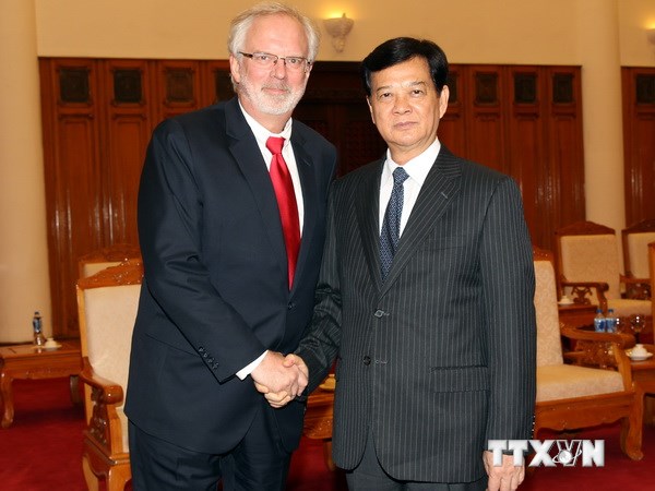 Thủ tướng Nguyễn Tấn Dũng tiếp Đại sứ Hoa Kỳ David Shear