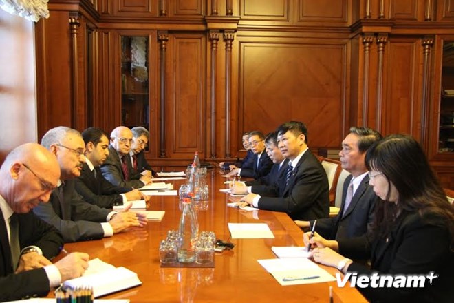 Thường trực Ban Bí thư hội kiến với lãnh đạo Azerbaijan