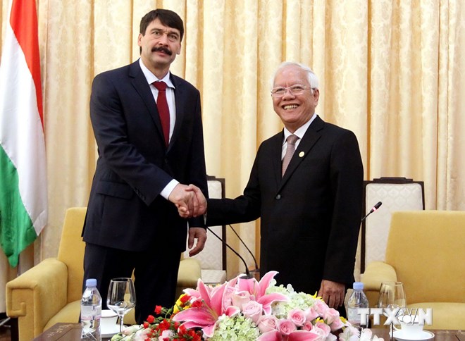 Tổng thống Hungary Ader Janos thăm Thành phố Hồ Chí Minh