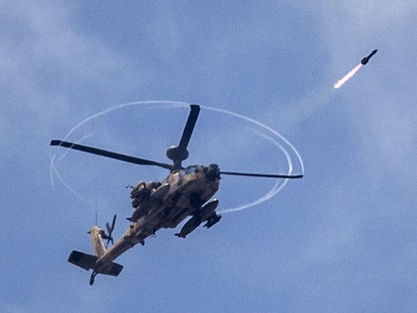 Trực thăng Israel nã liên tiếp hai quả tên lửa vào lãnh thổ Syria 