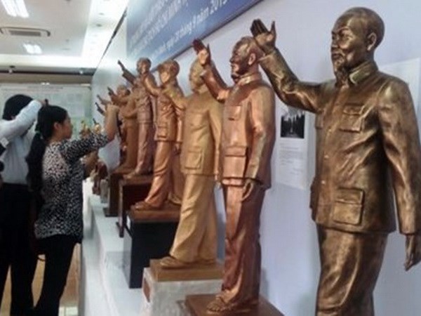 TP HCM: Đổ mẻ đồng đầu tiên đúc Tượng đài Chủ tịch Hồ Chí Minh