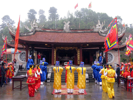 Tín ngưỡng thờ cúng Hùng Vương bền vững ngàn đời 