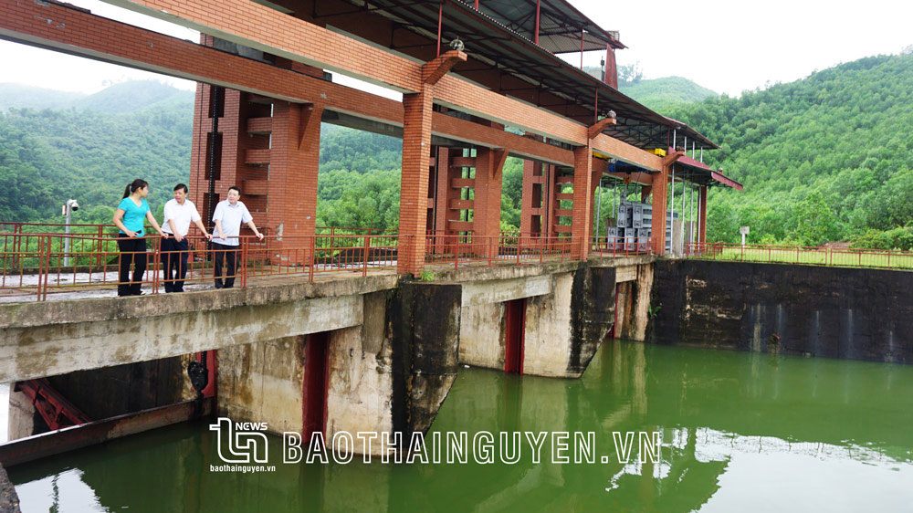 Triển khai các biện pháp cấp bách ứng phó với nguy cơ nắng nóng, hạn hán