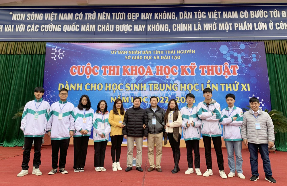 Khơi dậy đam mê nghiên cứu khoa học trong học sinh