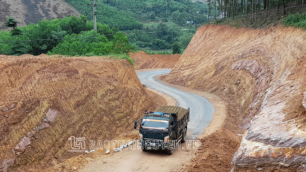 Mở lối thoát nghèo cho vùng khó