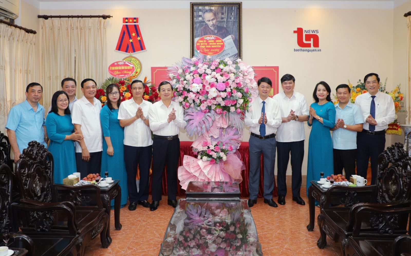 Lãnh đạo tỉnh, các đơn vị chúc mừng Ngày Báo chí cách mạng Việt Nam