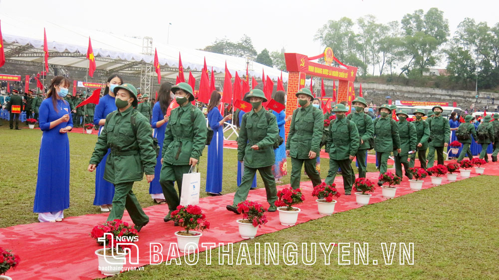 Xây dựng lực lượng vũ trang TP. Thái Nguyên vững mạnh toàn diện