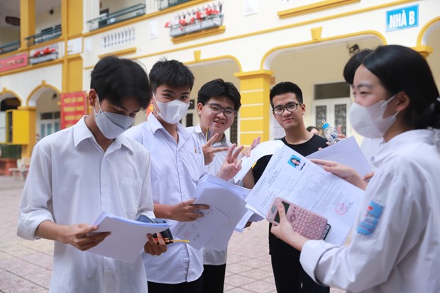 Đề thi Toán phân hóa mạnh, thí sinh than khó 10 câu cuối
