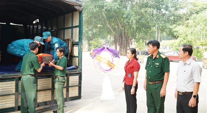 Đưa 83 hài cốt liệt sỹ quân tình nguyện và chuyên gia Việt Nam về nước