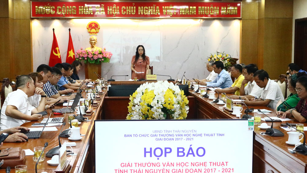 Họp báo Giải thưởng văn học nghệ thuật giai đoạn 2017-2021