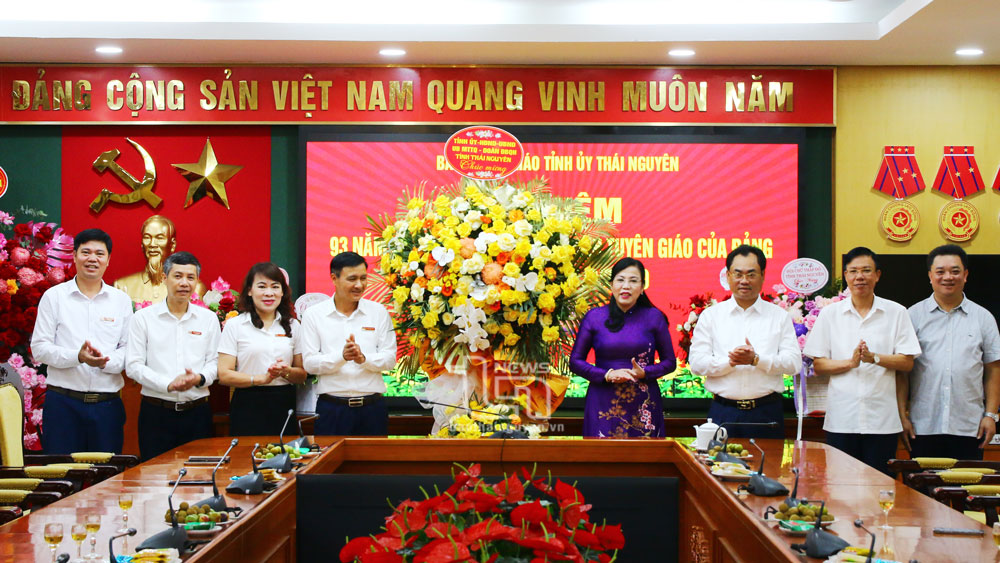 Lãnh đạo tỉnh chúc mừng Ngày truyền thống ngành Tuyên giáo