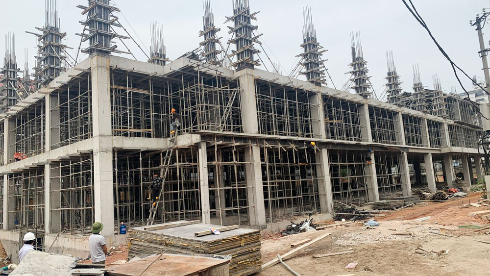 Trên 57 nghìn tỷ đồng cho vay thương mại - dịch vụ
