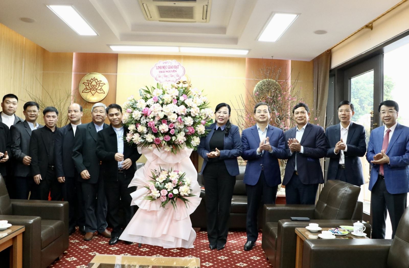 Đoàn đại biểu các tổ chức tôn giáo làm việc với tỉnh