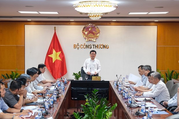'Không để thiếu điện, than, xăng dầu, khí trong mọi tình huống'