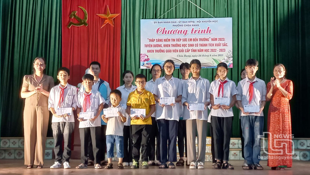 Bà Yến “khuyến học”