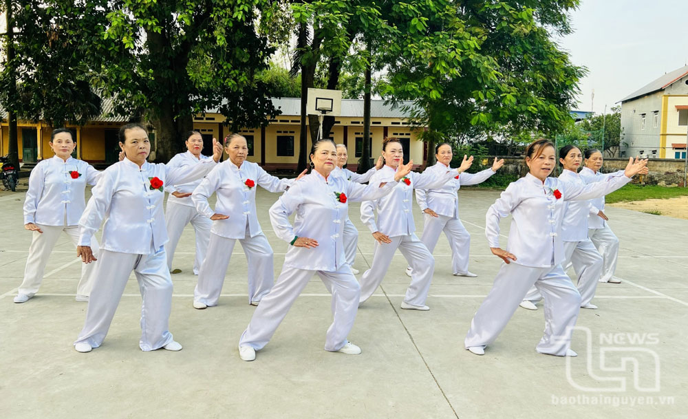 Chung tay chăm sóc người cao tuổi