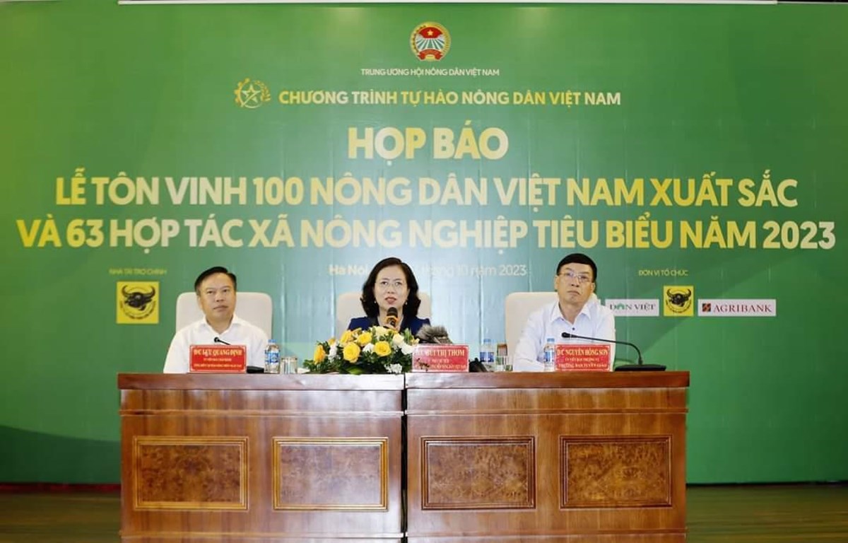 Tôn vinh 100 nông dân và 63 hợp tác xã nông nghiệp tiêu biểu năm 2023