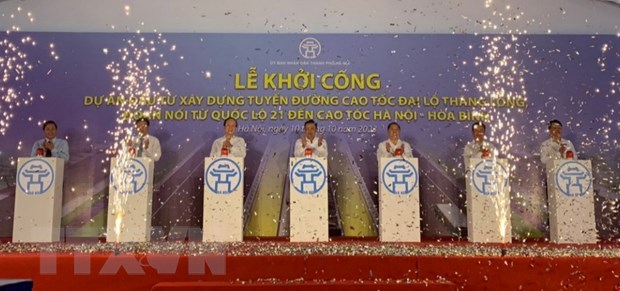 Khởi công đường nối Hòa Lạc với Hòa Bình gần 5.250 tỷ đồng