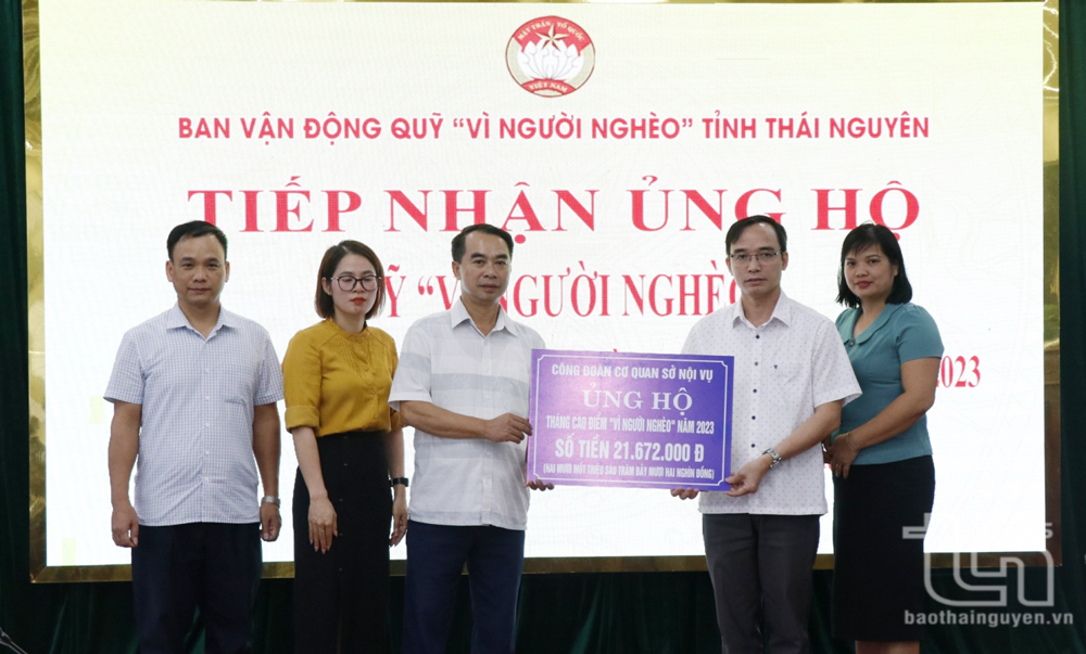 Tiếp nhận trên 89 triệu đồng ủng hộ trong ngày đầu tiên của Tháng cao điểm “Vì người nghèo”