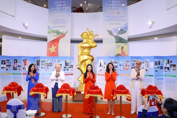 Triển lãm '17 Gương mặt Hành động Việt Nam vì sự phát triển bền vững'