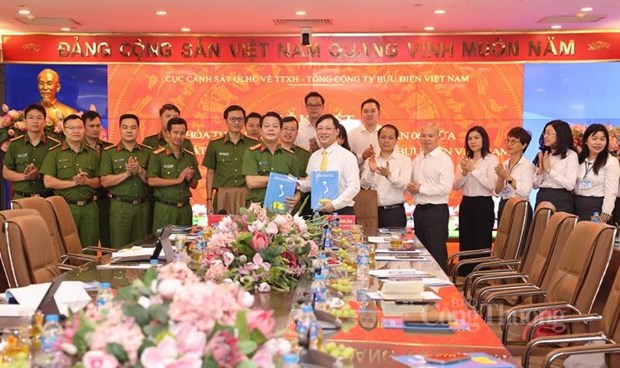 Bộ Công an và Tổng Công ty Bưu điện Việt Nam triển khai Đề án 06