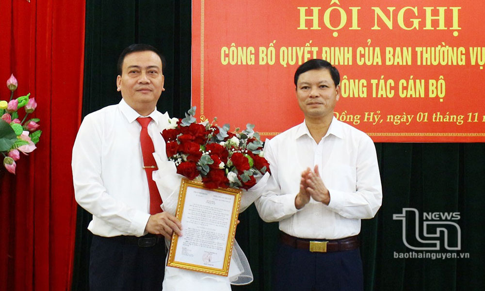 Công bố quyết định của Ban Thường vụ Tỉnh ủy về công tác cán bộ