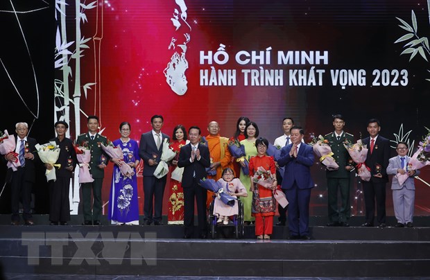 Hồ Chí Minh - Hành trình khát vọng 2023: Tôn vinh điển hình tiêu biểu