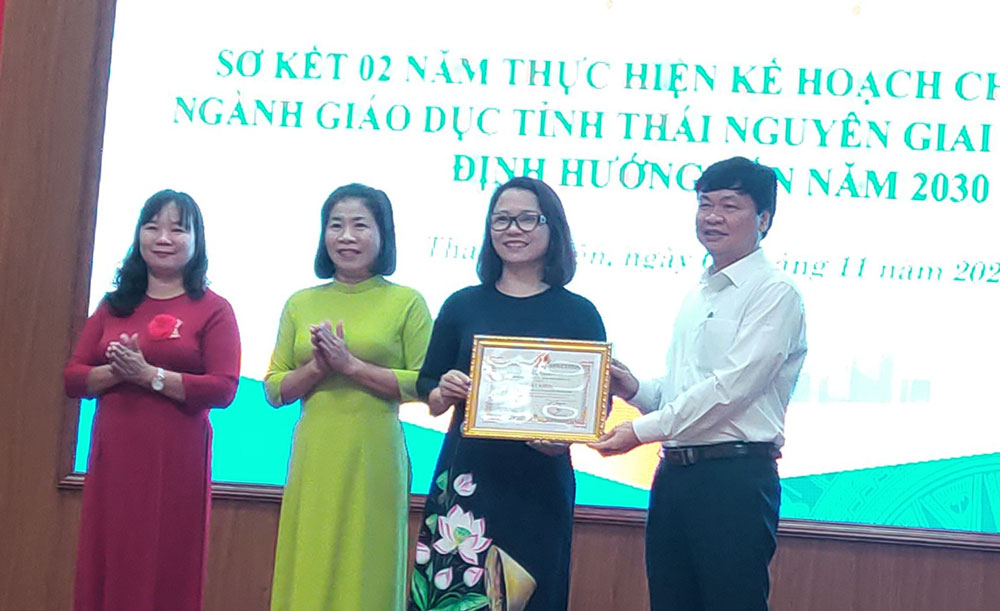 Tích cực chuyển đổi số để nâng cao chất lượng giáo dục