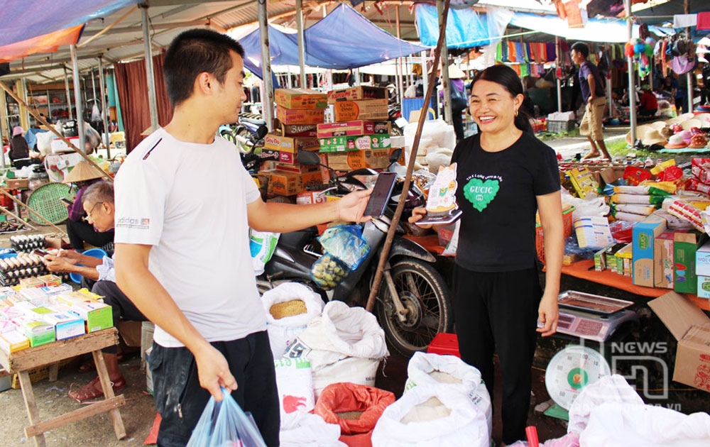 Chợ truyền thống bắt nhịp công nghệ số