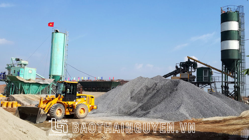 Sản xuất công nghiệp: Nỗ lực tăng tốc