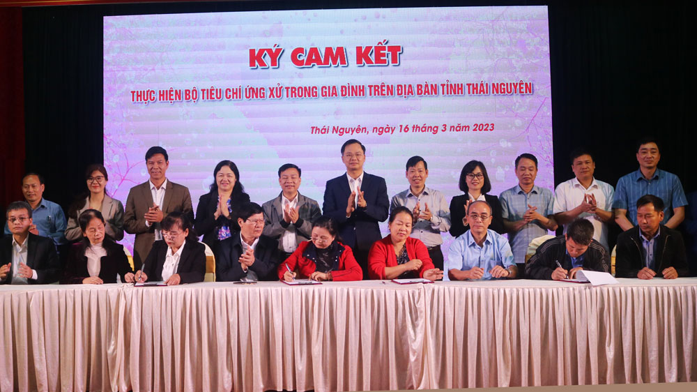 Triển khai thực hiện Bộ tiêu chí ứng xử trong gia đình