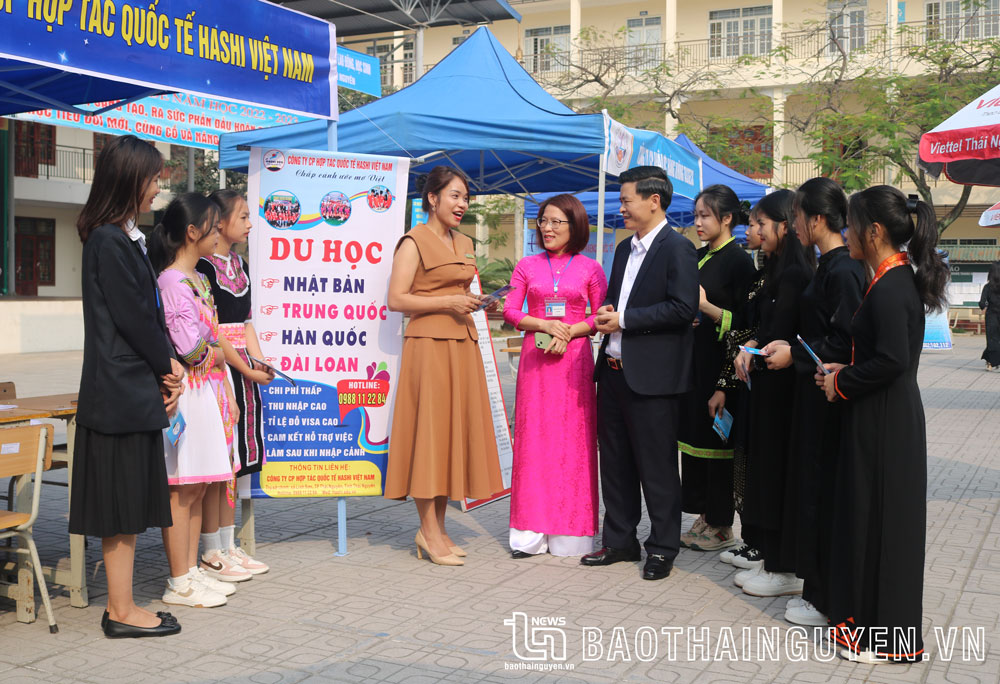 Đa dạng kết nối giao dịch việc làm