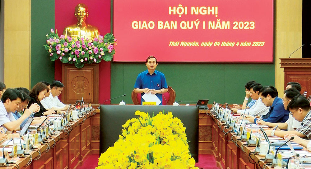 Tăng cường đấu tranh bảo vệ nền tảng tư tưởng của Đảng trên không gian mạng