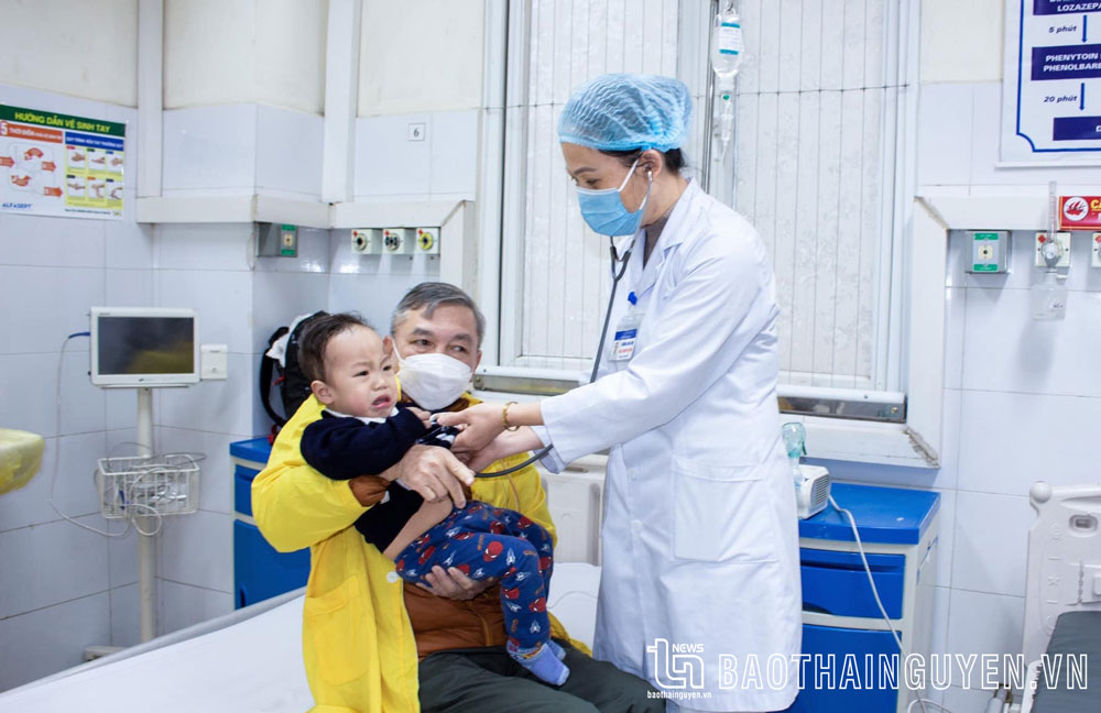 Chủ động bảo vệ sức khỏe lúc giao mùa