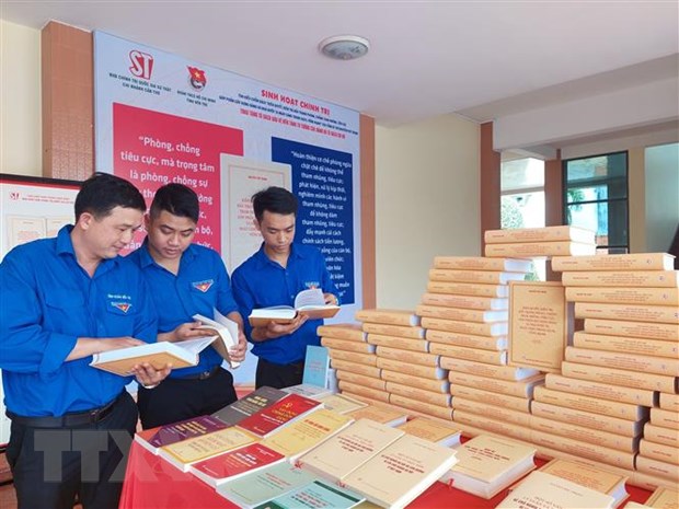 Cuốn sách của Tổng Bí thư: 'Cẩm nang' trong phòng, chống tham nhũng