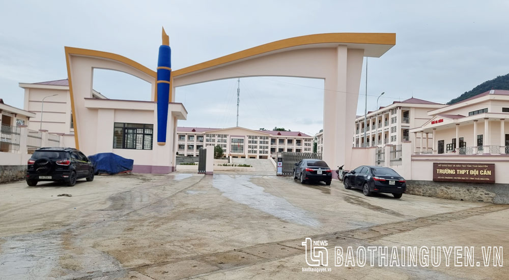 Xây dựng các trường THPT: Đẩy nhanh tiến độ để kịp năm học mới