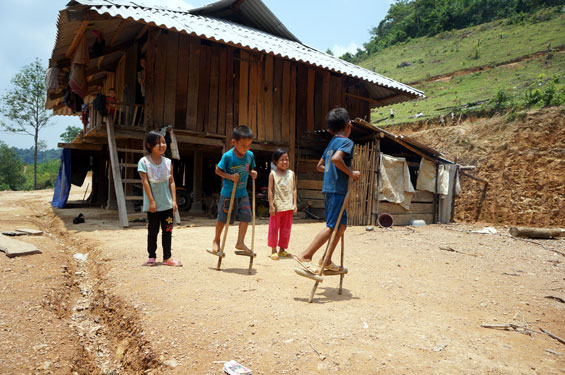Ngày hè của trẻ em vùng cao 