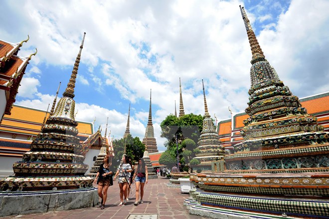 Thái Lan siết quy định visa, 50.000 người Việt có thể phải về nước