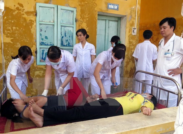 Vụ ngộ độc ở Nam Định: Yêu cầu công ty tạm dừng cung cấp suất ăn