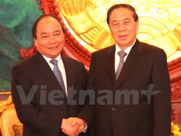 Việt Nam luôn dành ưu tiên cao nhất cho quan hệ với Lào