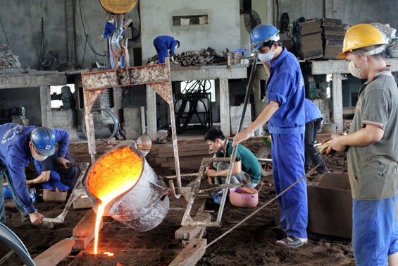 Vượt khó nhờ đổi mới công nghệ 