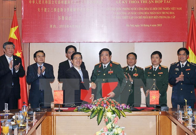 Việt Nam-Trung Quốc ký thỏa thuận phối hợp biên phòng 3 cấp 
