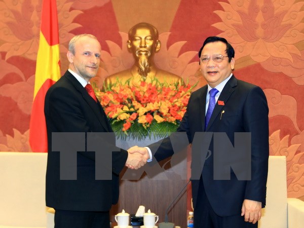 Việt Nam luôn coi trọng phát triển hợp tác nhiều mặt với Séc