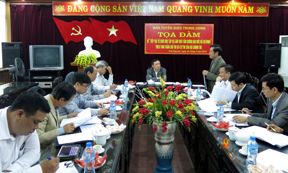 Xây dựng nội dung làm theo Bác phù hợp với tình hình thực tế 