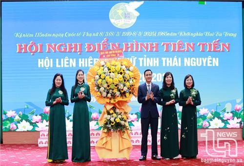 Biểu dương 115 điển hình tiên tiến trong các phong trào thi đua