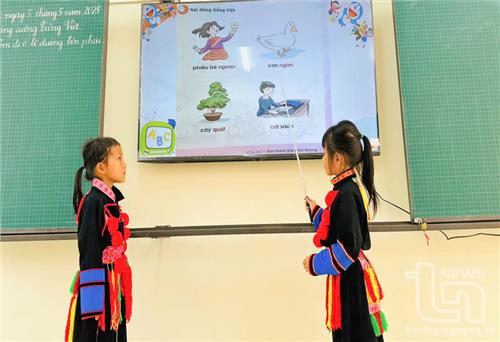 Hỗ trợ kinh phí dạy và học tiếng Việt cho trẻ em dân tộc thiểu số