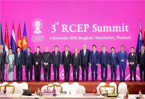 Các nước tham gia đàm phán chính thức lùi thời hạn ký kết RCEP