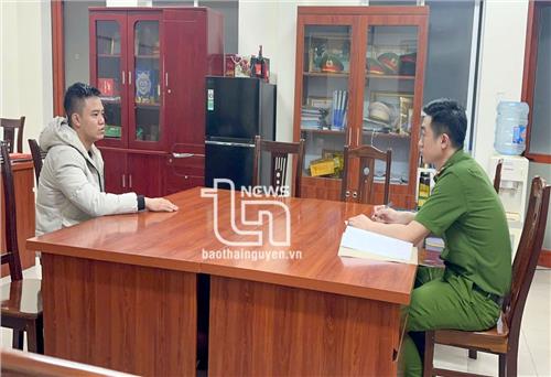 Khởi tố 2 đối tượng trộm cắp 4 bánh xe ô tô VinFast