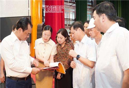 Đồng chí Bí thư Tỉnh ủy kiểm tra công trình Trung tâm Văn hóa - Nghệ thuật tỉnh Thái Nguyên